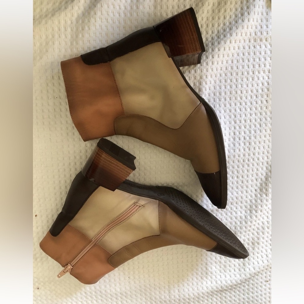 Hispanitas
Alondras Patent Leather booties Ankle Boots size 41